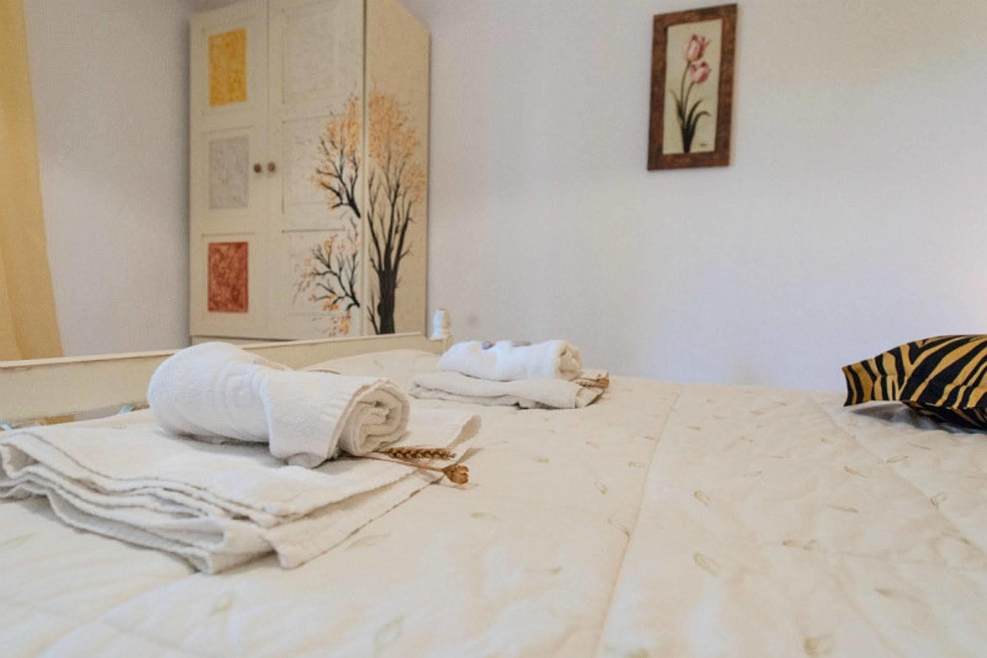 Ammos Apartments อลิกานาส ภายนอก รูปภาพ