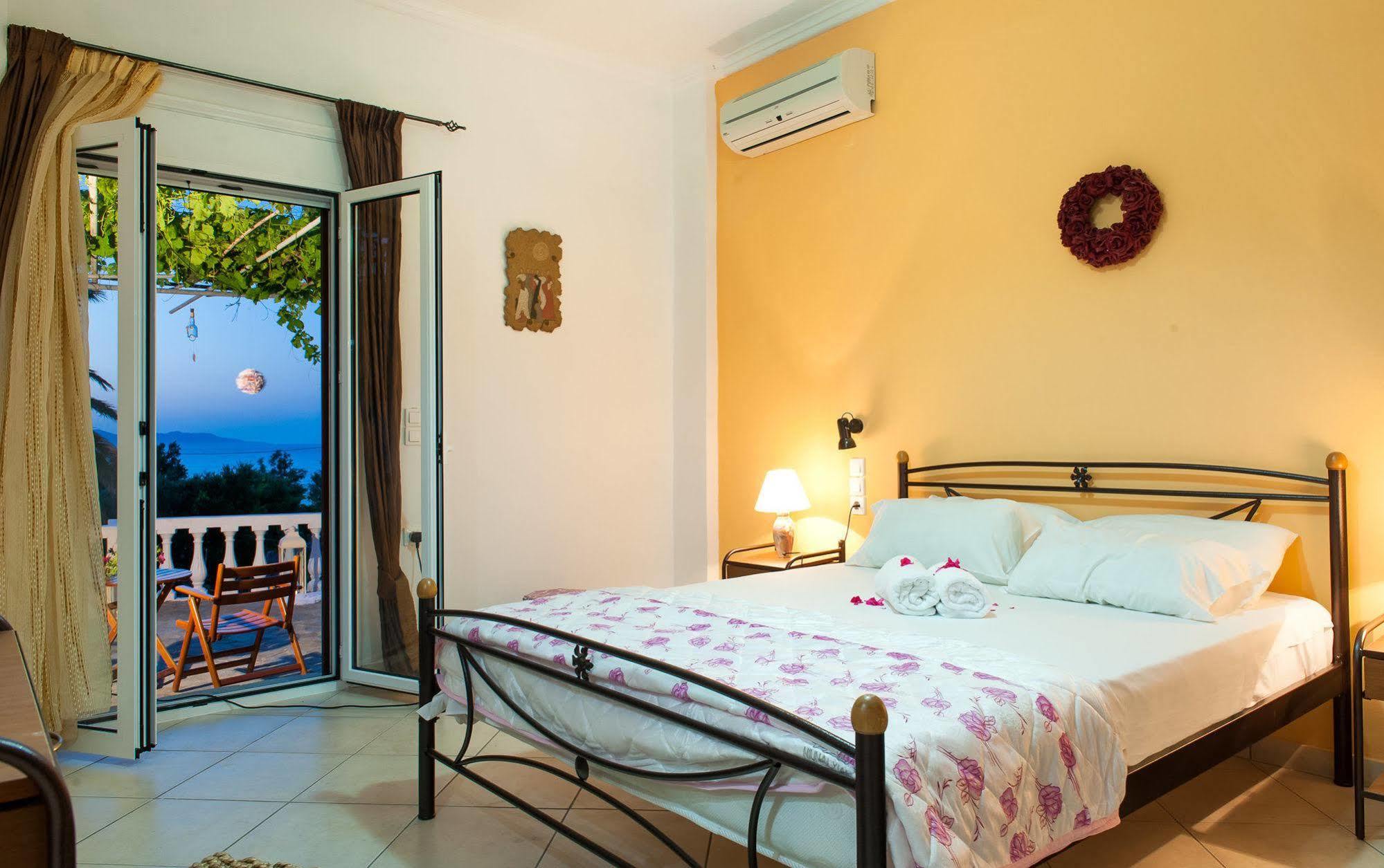 Ammos Apartments อลิกานาส ภายนอก รูปภาพ
